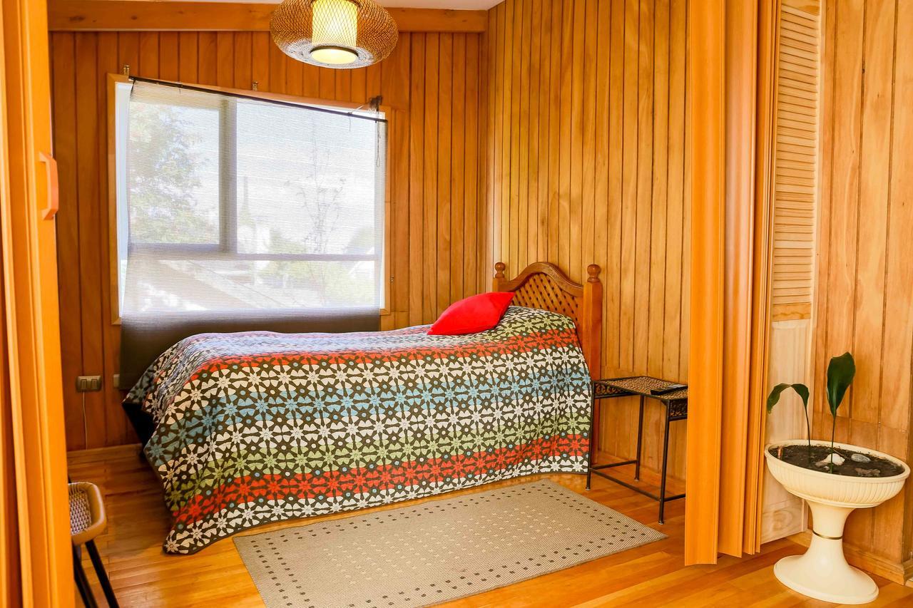 Hostal Y Cabanas Ainil Punta Arenas Bagian luar foto